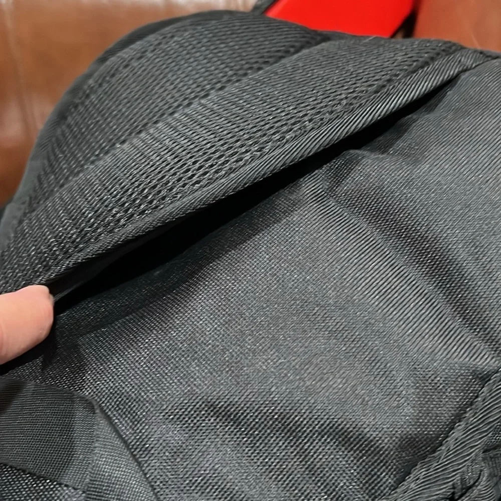 CADEN SLING CAMERA BAG - Picture 7 of 10